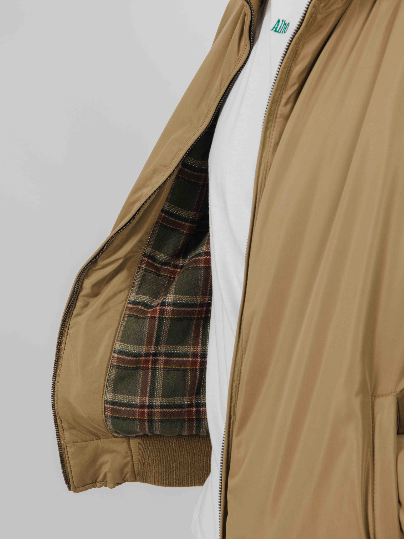 Cazadora bomber camel