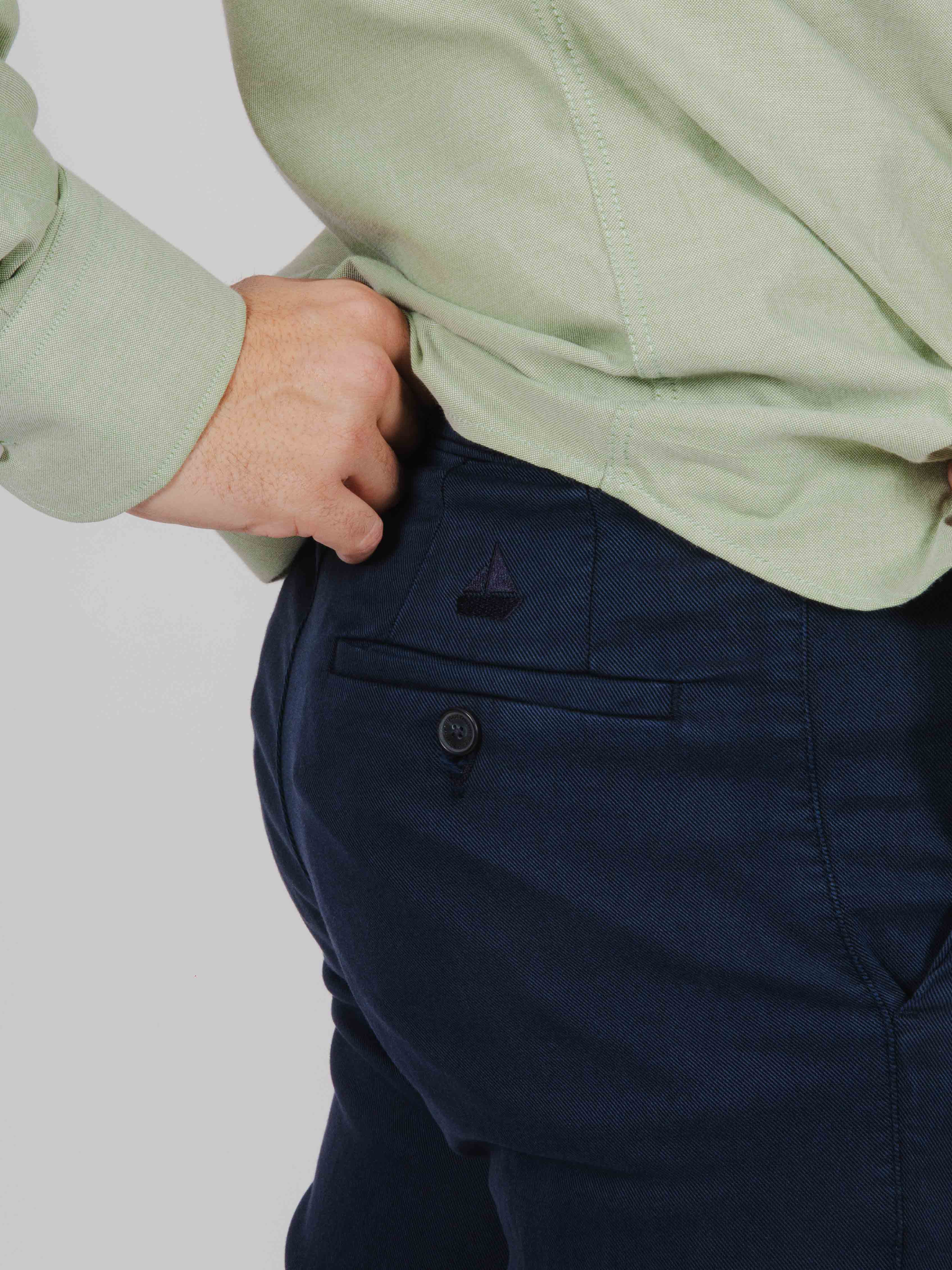 Pantalón chino elástico
