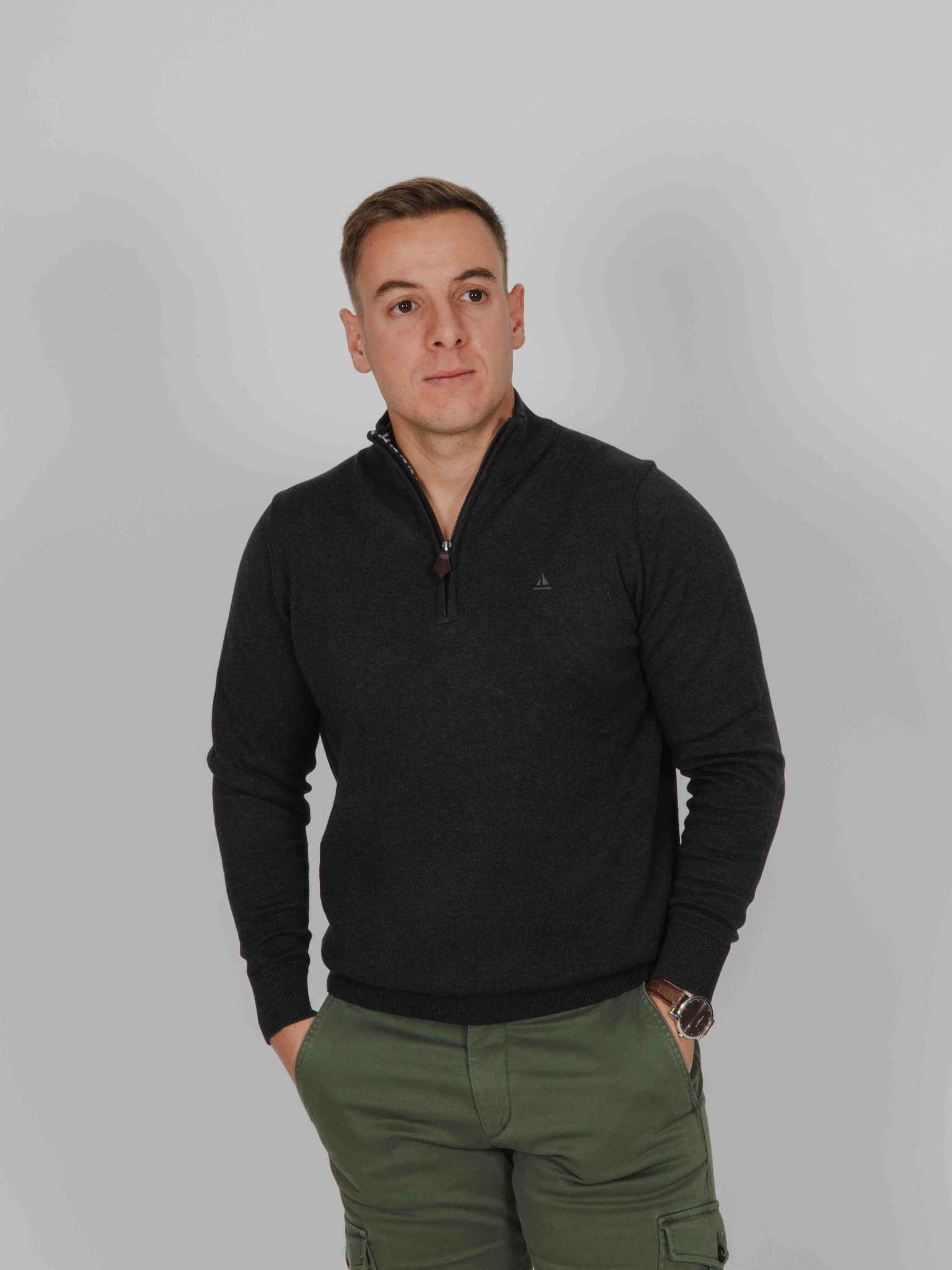 Jersey cremallera gris oscuro