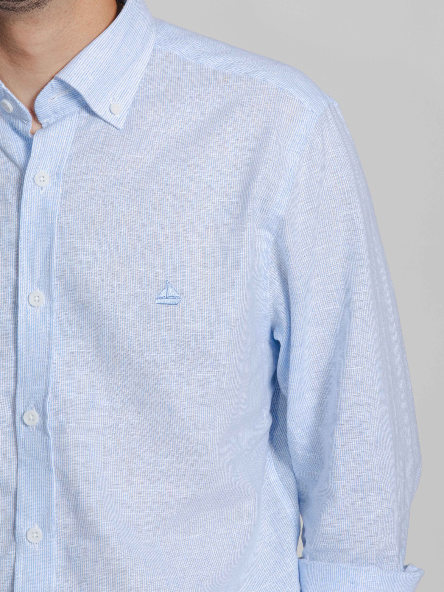 Camisa raya fina celeste