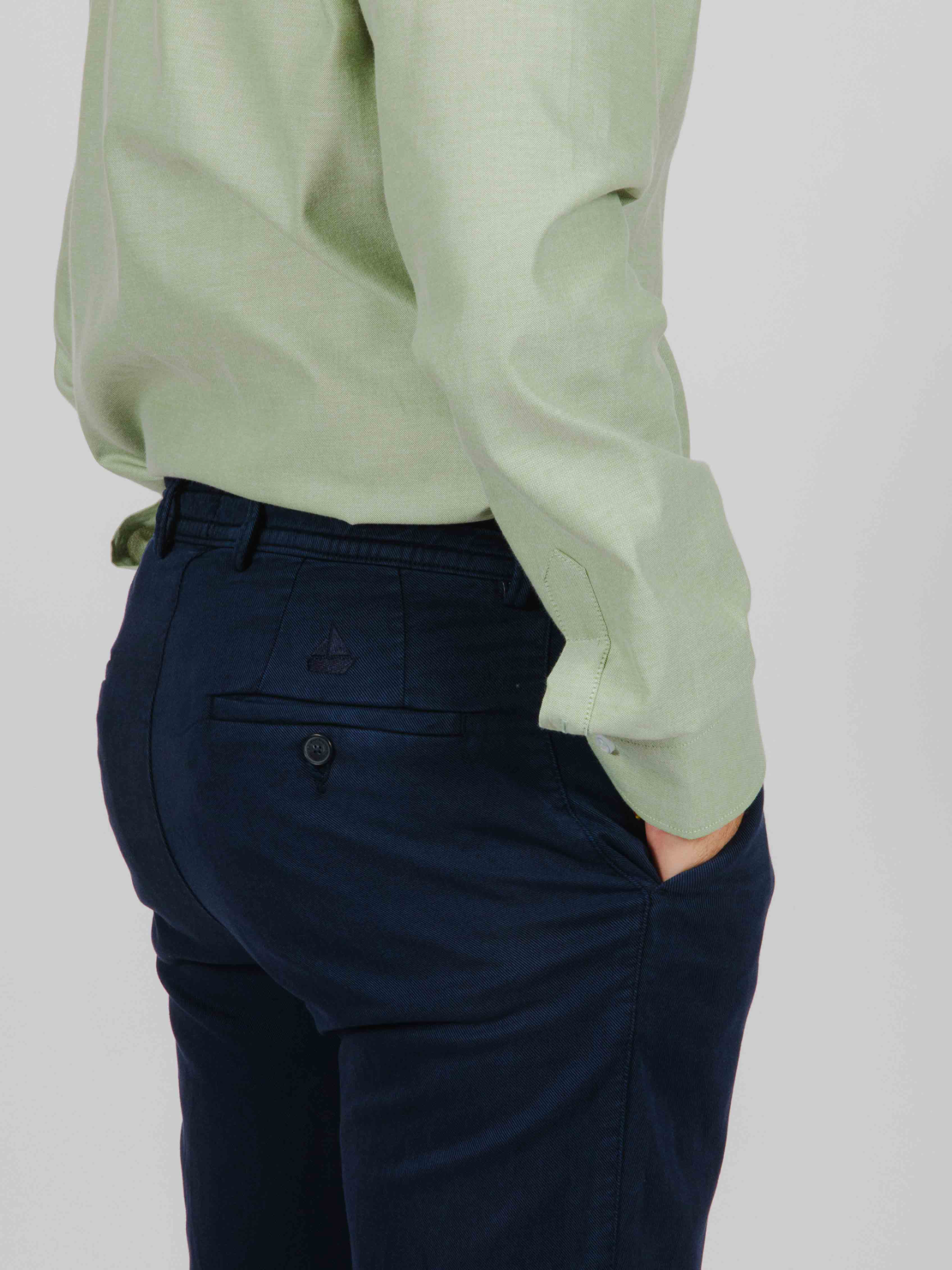 Pantalón chino elástico