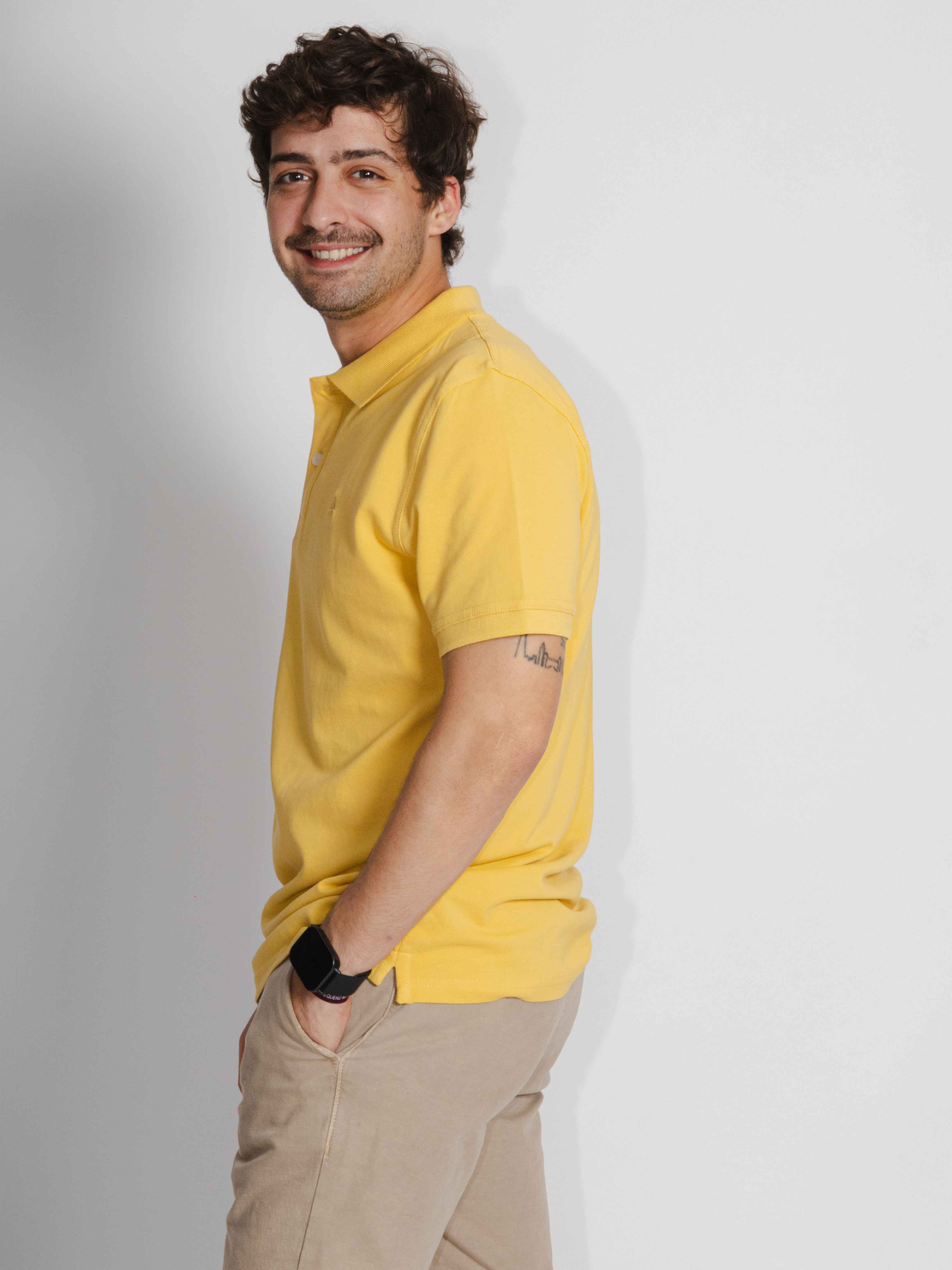 Polo piqué amarillo